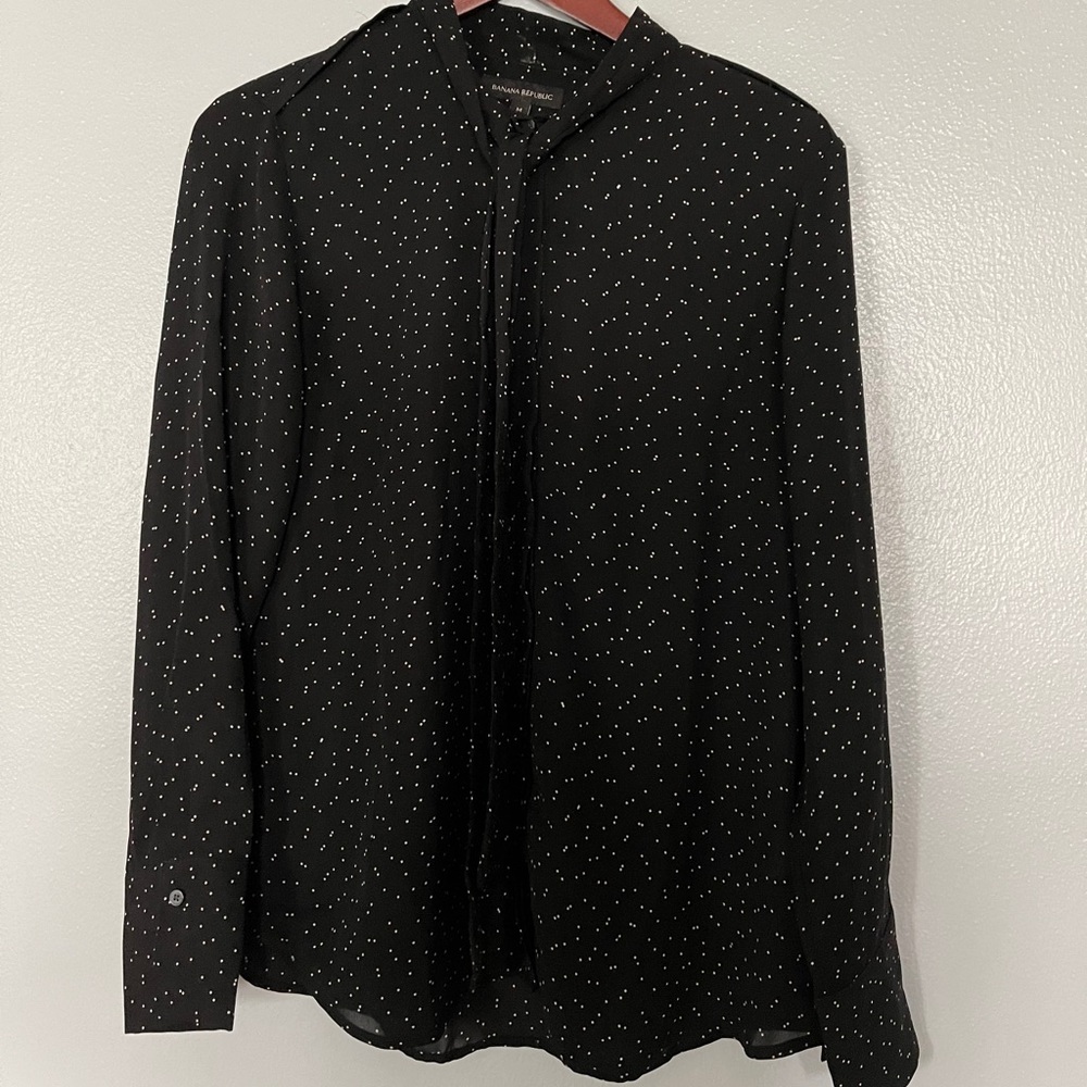 Banana Republic long sleeve blouse dot tie neck